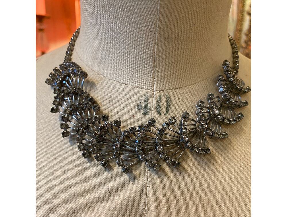 vintage 1950s scalloped rhinestone necklace, 50s choker, cocktail jewelry, mcm